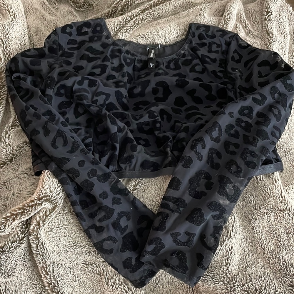 Velvet cheetah crop